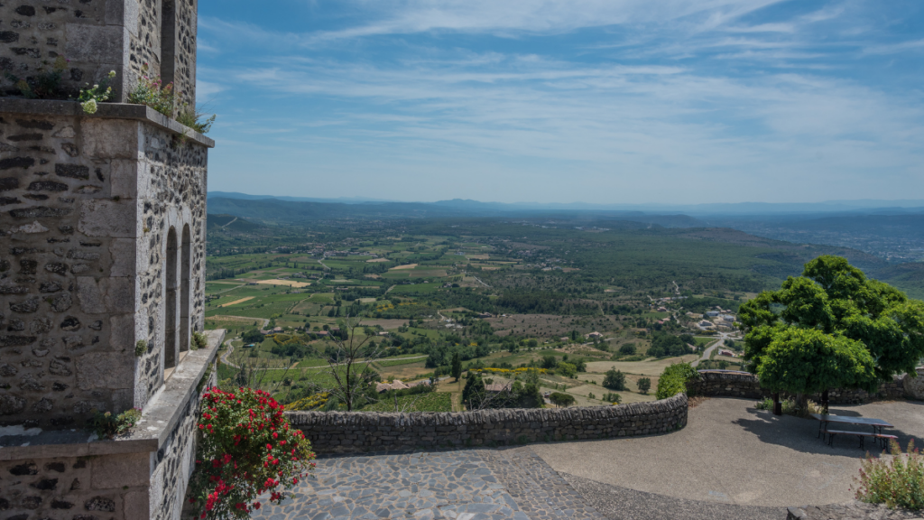 Belvédère et panorama à St Laurent sous Coiron