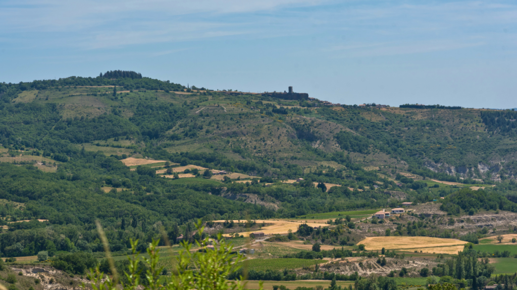 Panorama sur la Tour de Mirabel en Ardèche