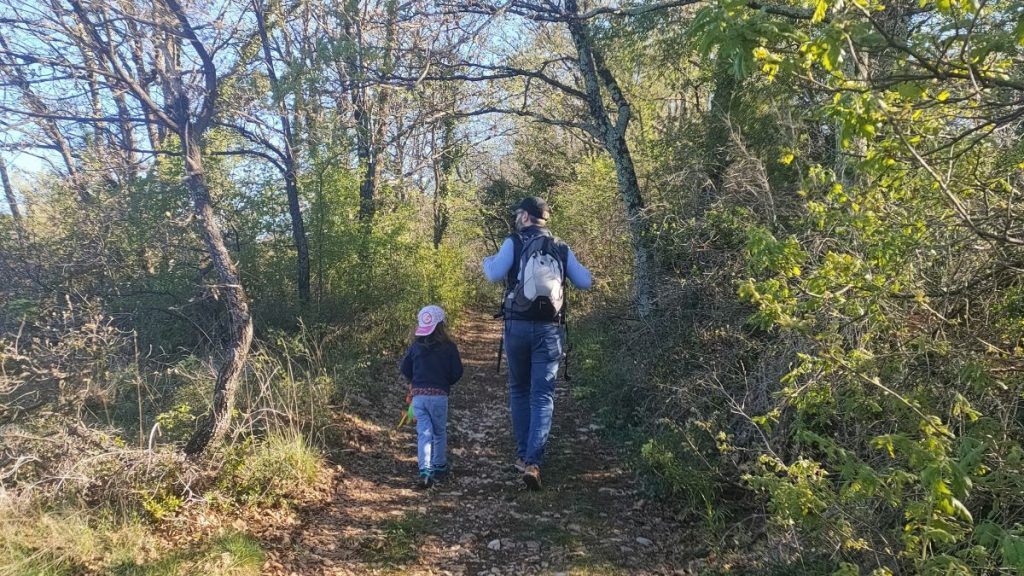 Randonnée en Ardèche au printemps