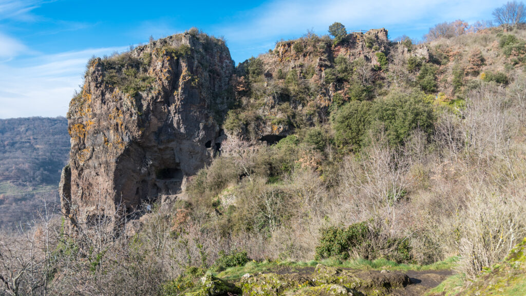 Balmes de Montbrun sur le Coiron en Ardèche