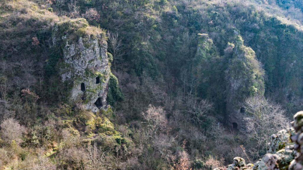 Grottes des Balmes de Montbrun