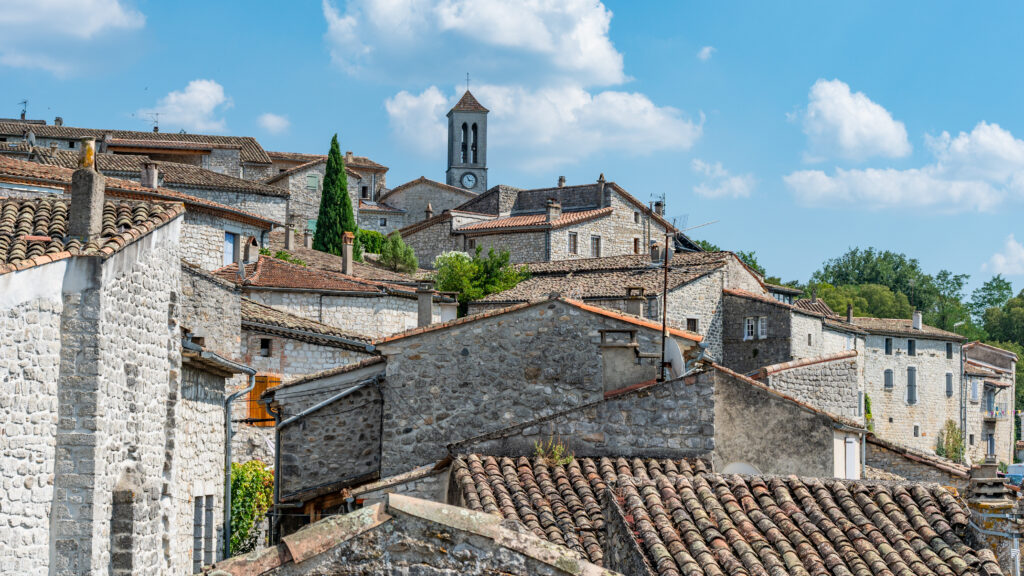 Village et Eglise de Balazuc en Ardèche