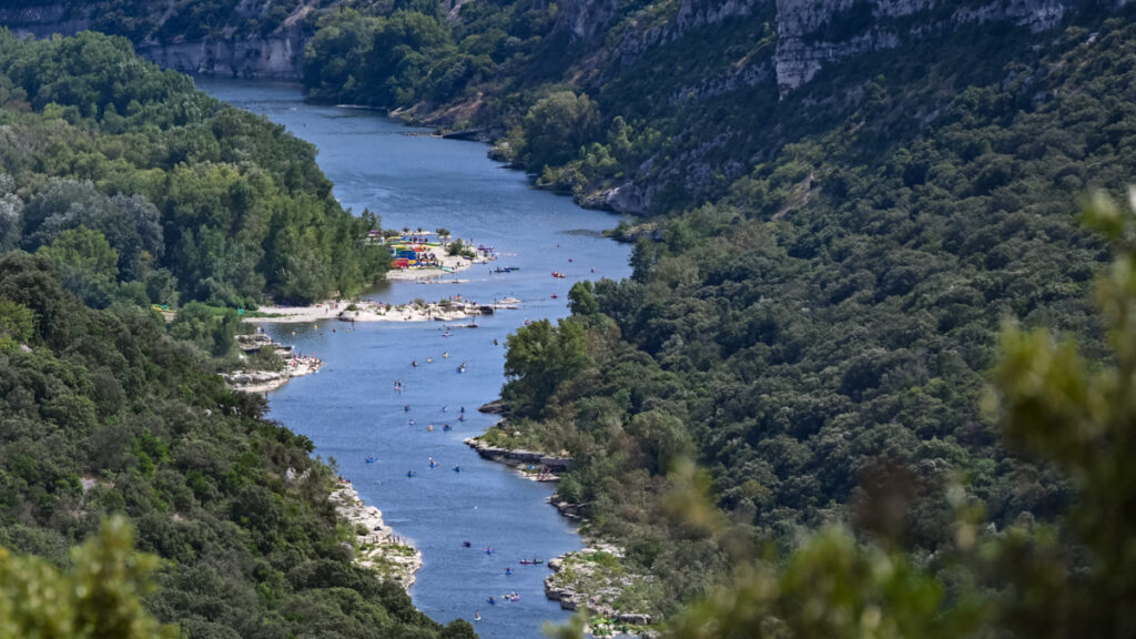 Se baigner dans les Gorges de l'Ardèche
