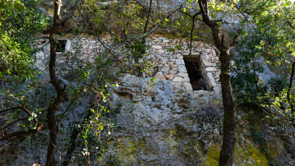 Habitation troglodyte en Ardèche