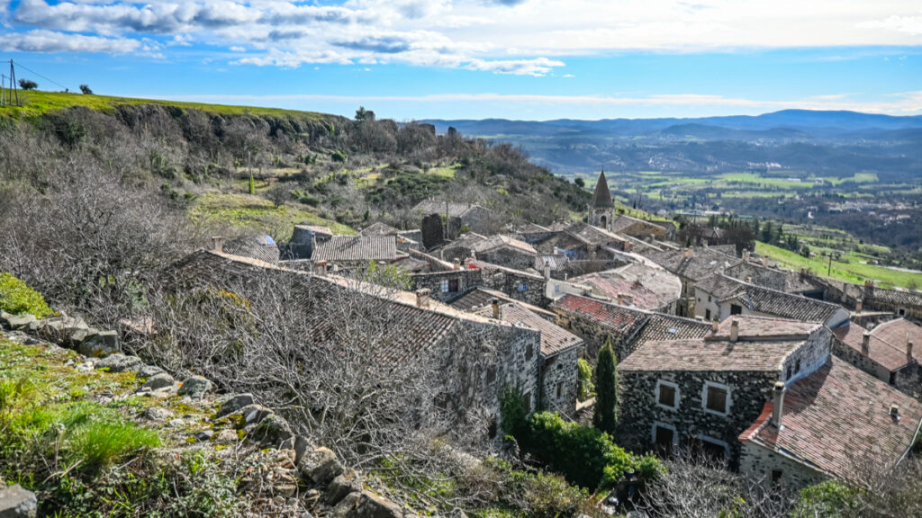 Village de Mirabel en Ardèche