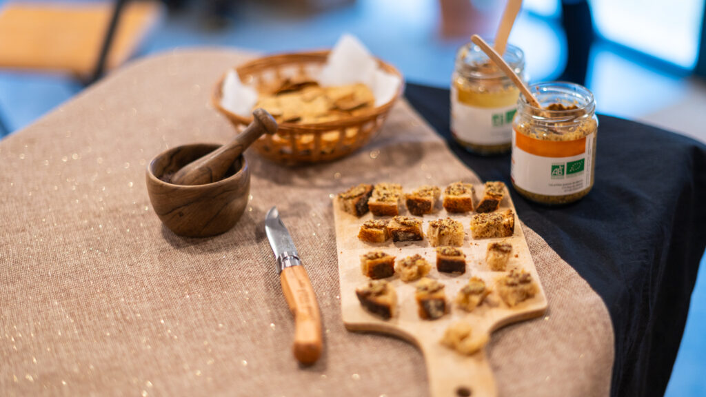 Moutardes de Manon au Domaine Mirabel Charmis