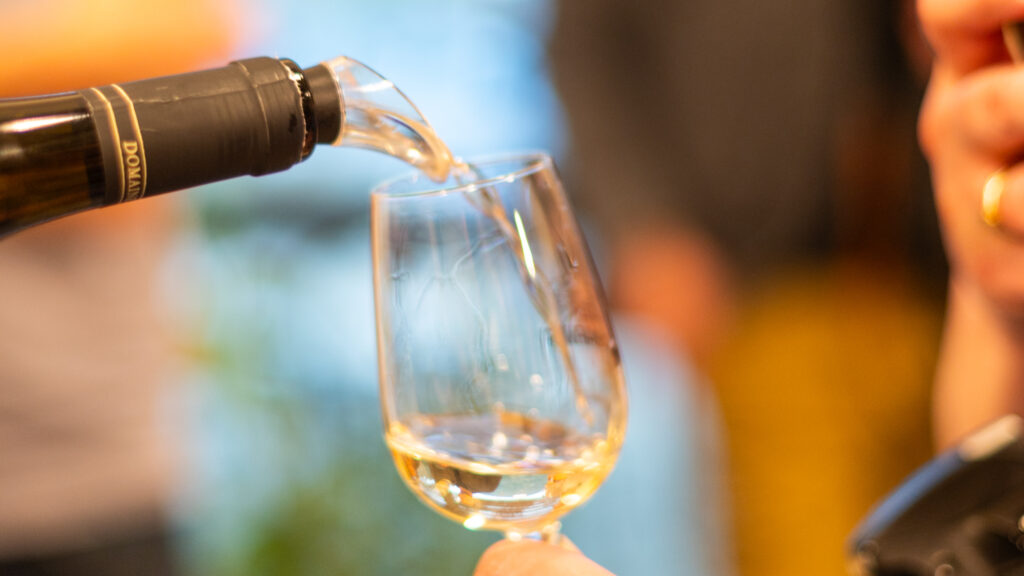 Vin blanc du Domaine Mirabel Charmis en Ardèche