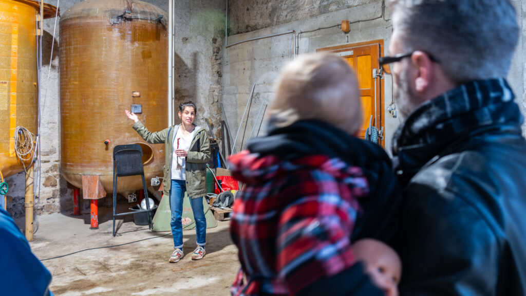 Visite du domaine Mirabel Charmis vin Ardèche