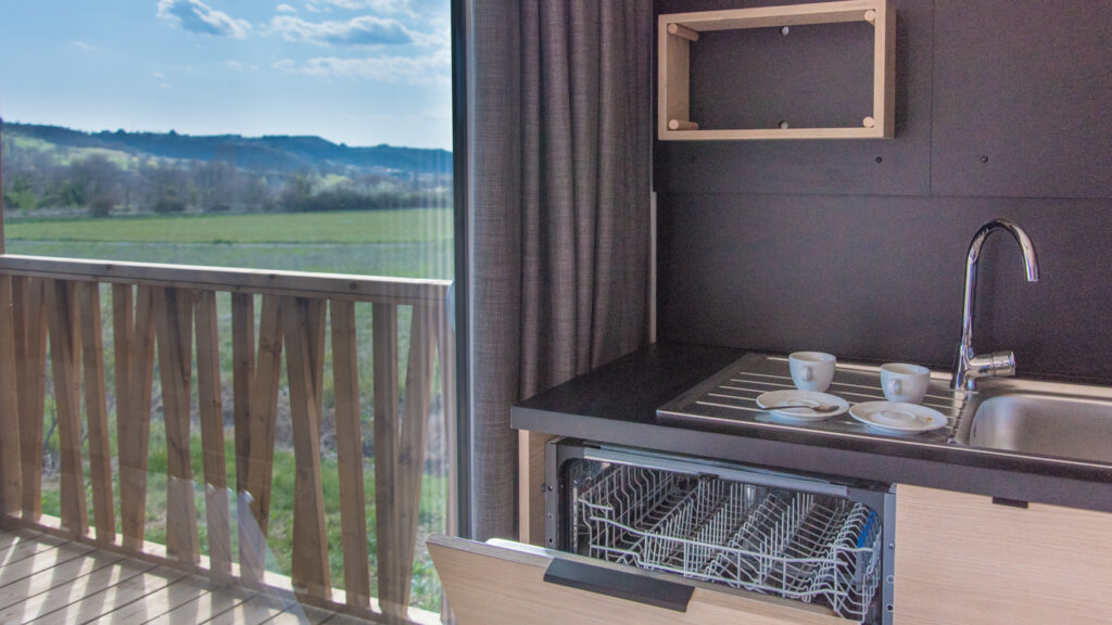 Mobil home avec lave vaisselle climatisé Ardèche camping