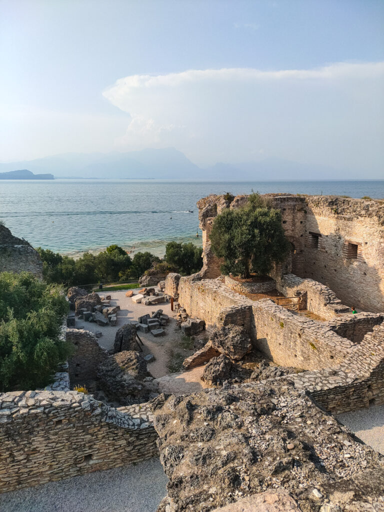 grottes de catulle sirmione visite en famille ruines romaines