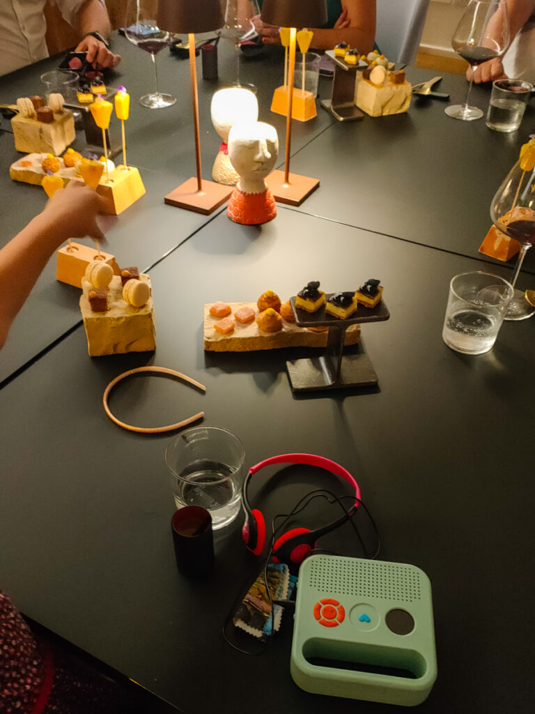 Occuper des enfants en restaurant étoilé